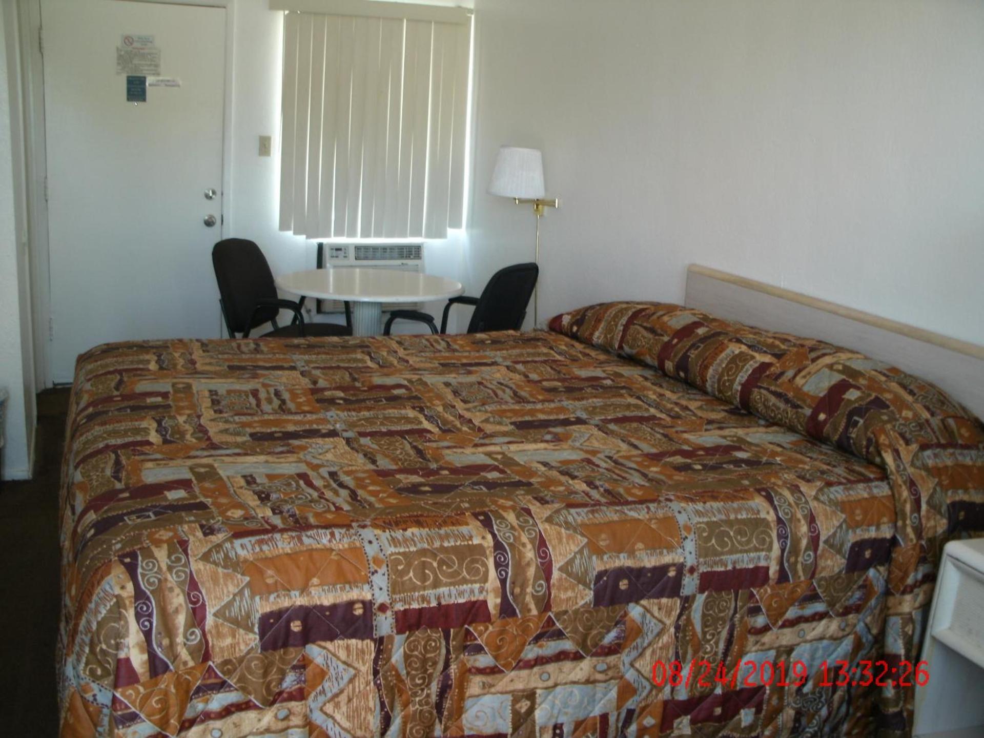 Safari Motor Inn - Joshua Tree photo 72