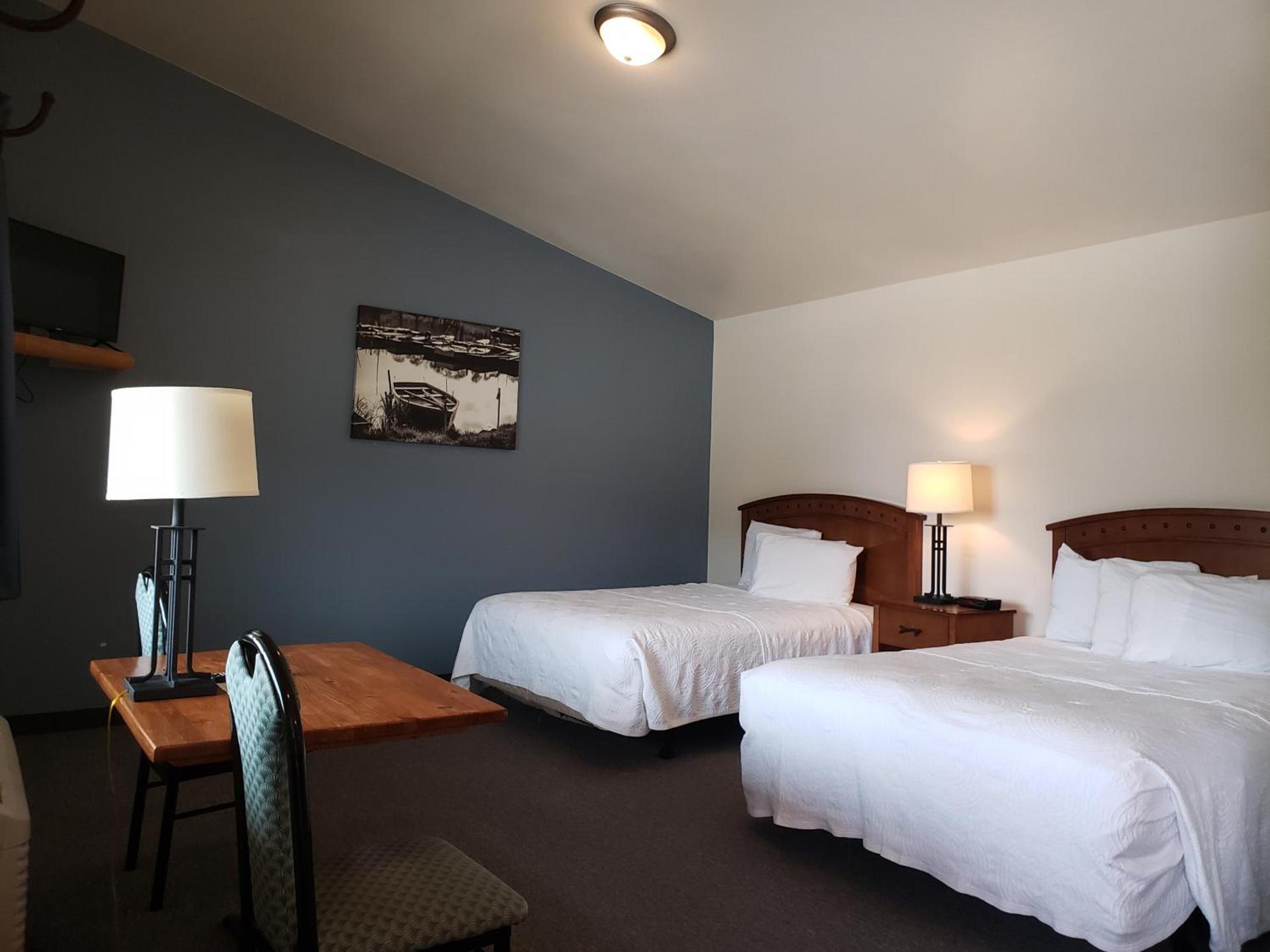 Big Bear Motel photo 14
