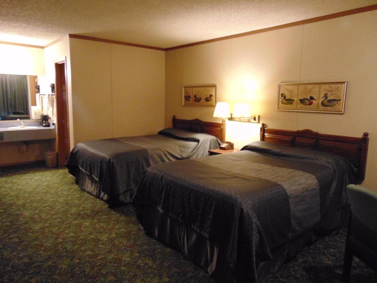 Heritage House Inn photo 9