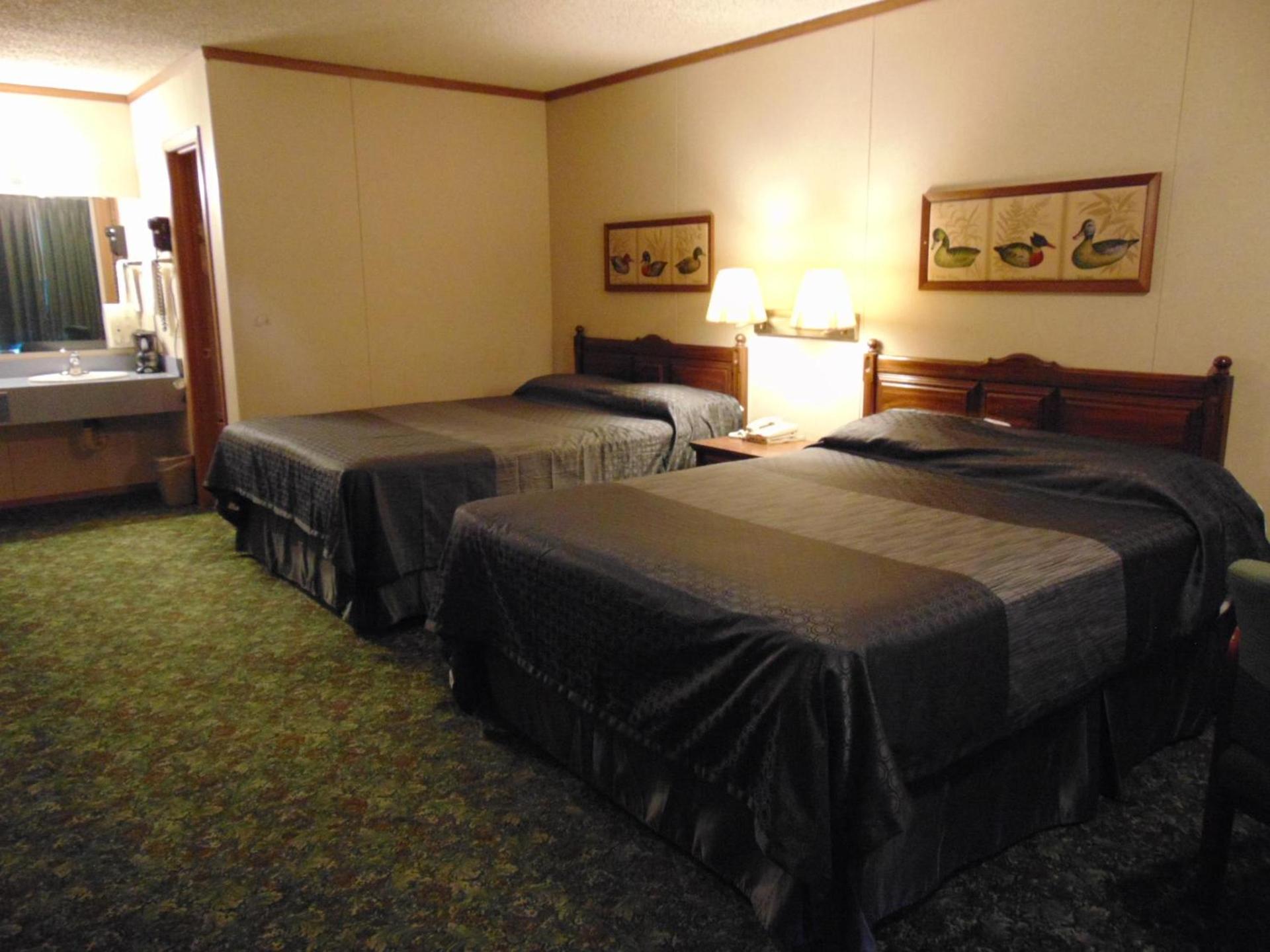 Heritage House Inn photo 5