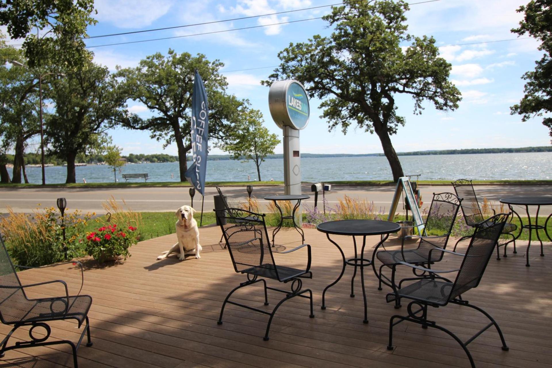 Lakes Inn photo 7