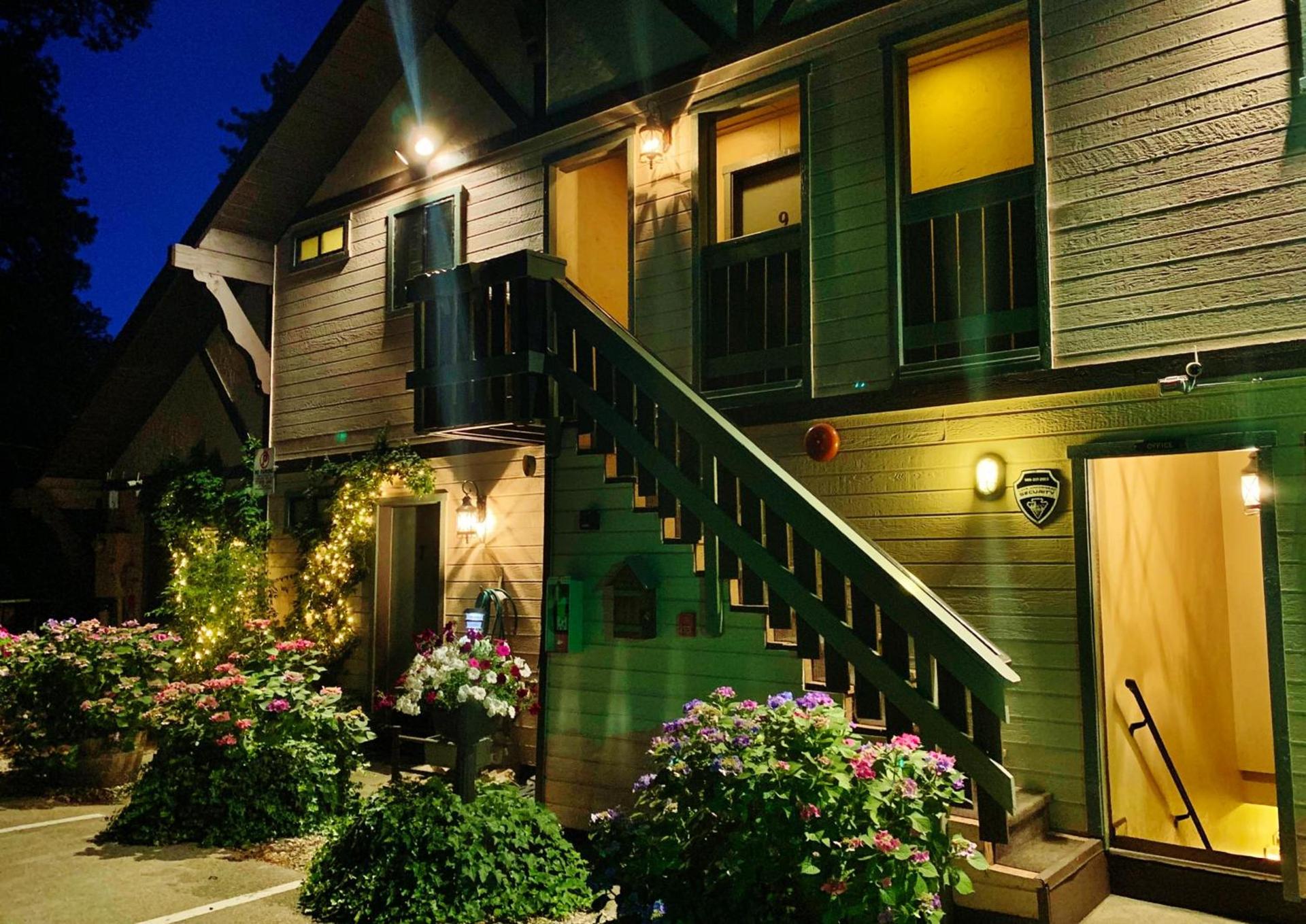 The North Shore Inn photo 8