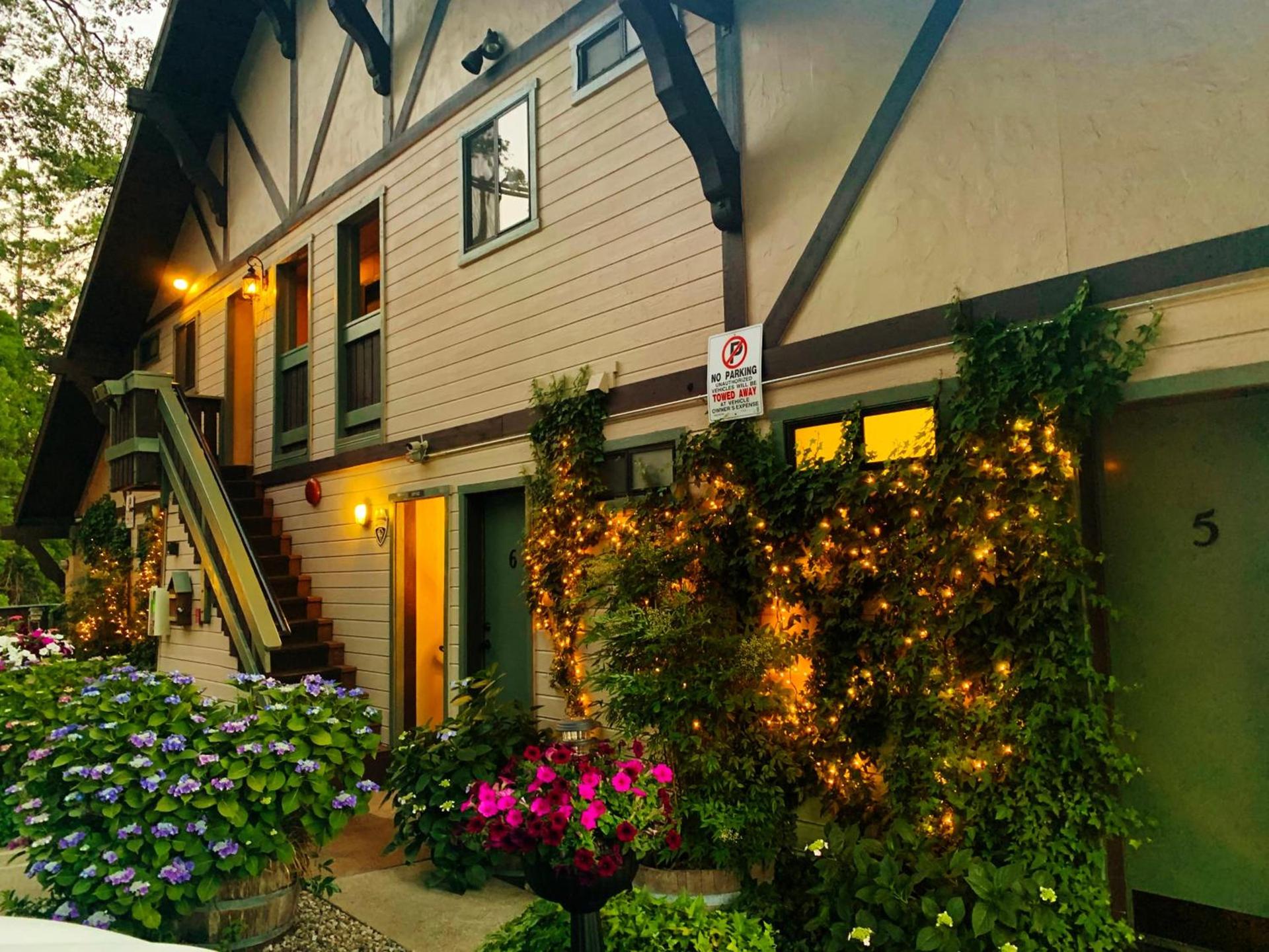 The North Shore Inn photo 12