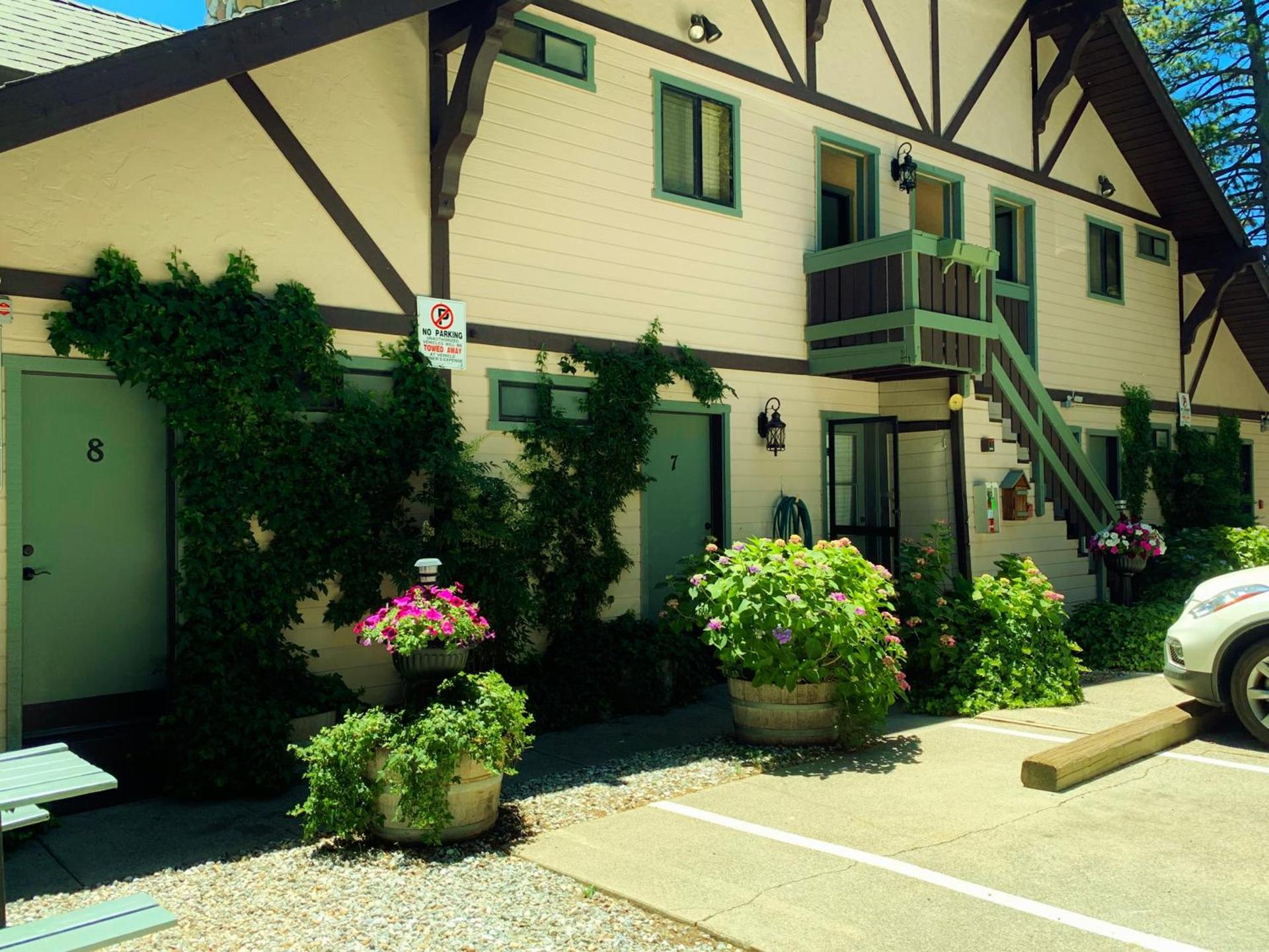 The North Shore Inn photo 14