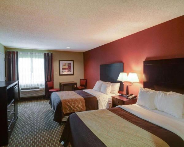 Quality Inn & Suites Pine Bluff photo 13