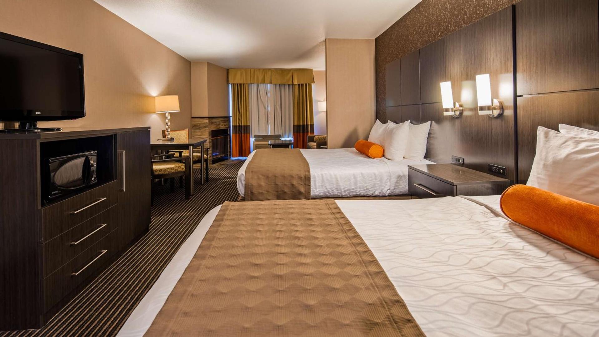 Best Western Plus Rama Inn & Suites photo 14