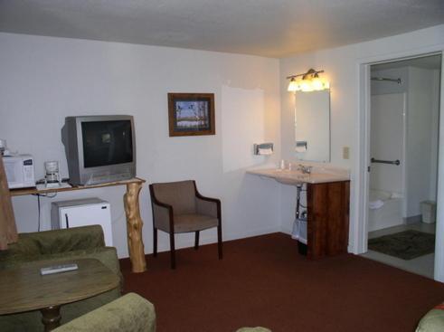 Hacienda Motel photo 4