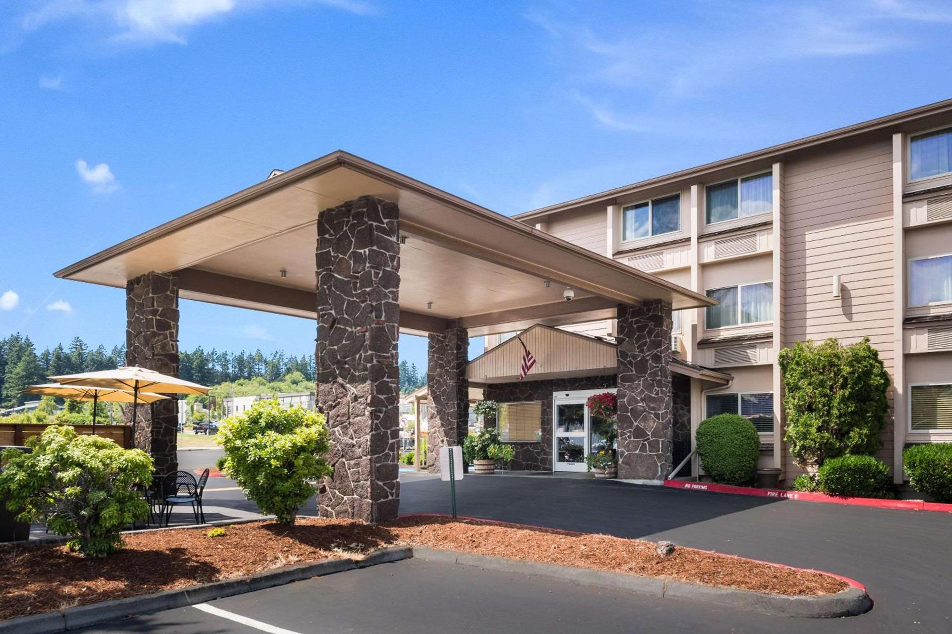 Quality Inn & Suites Silverdale Bangor-Keyport photo 1