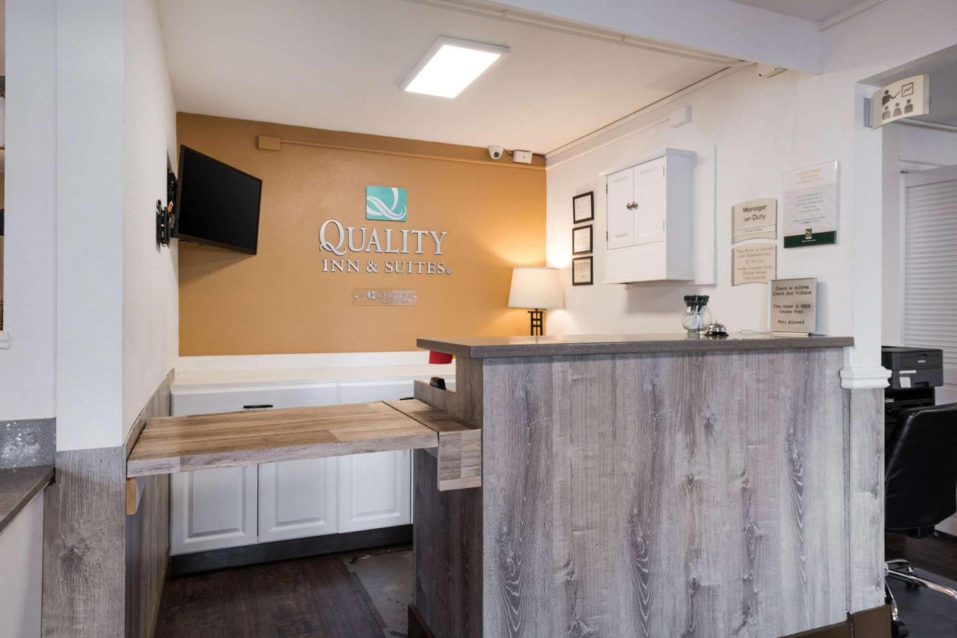 Quality Inn & Suites Silverdale Bangor-Keyport photo 18