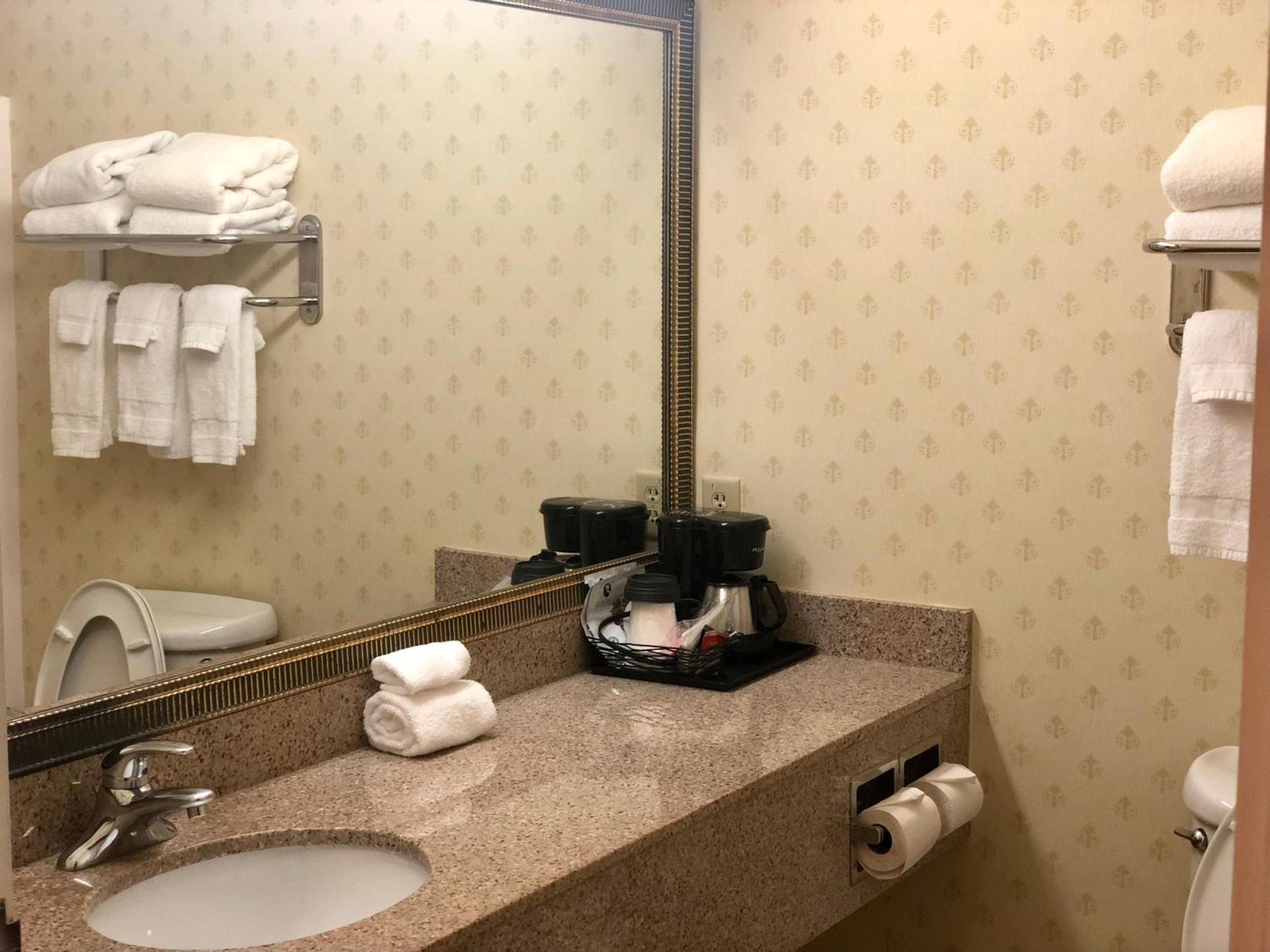 Country Inn & Suites by Radisson, Hot Springs, AR photo 61