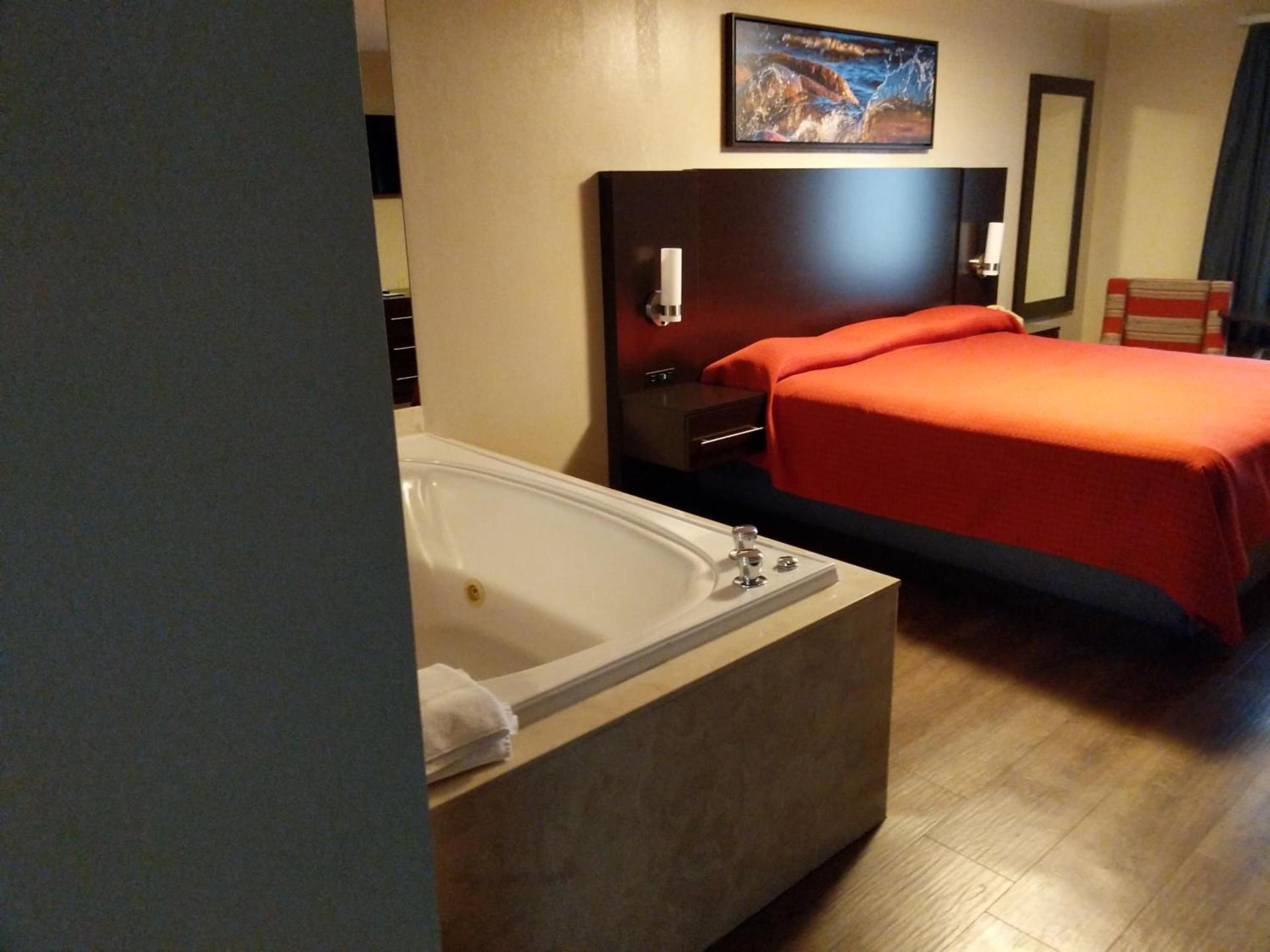 Riverside Tower photo 4