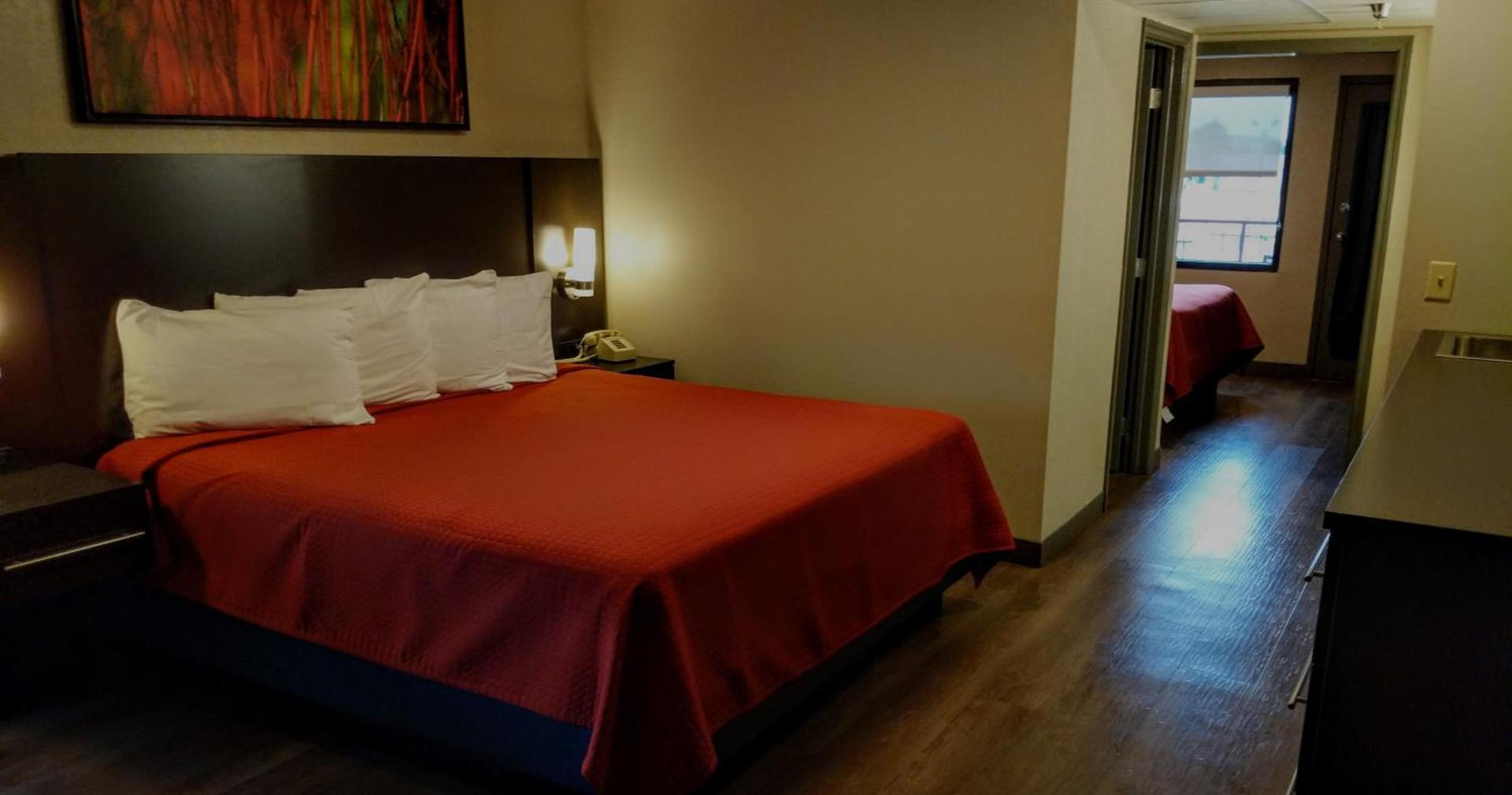 Riverside Tower photo 9