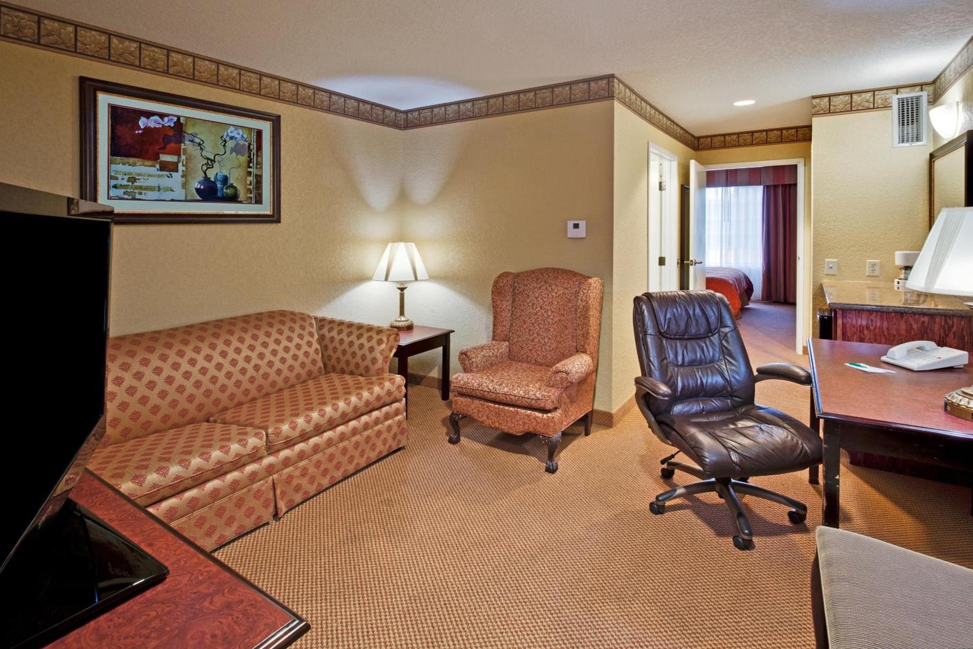 Country Inn & Suites by Radisson, Hot Springs, AR photo 67