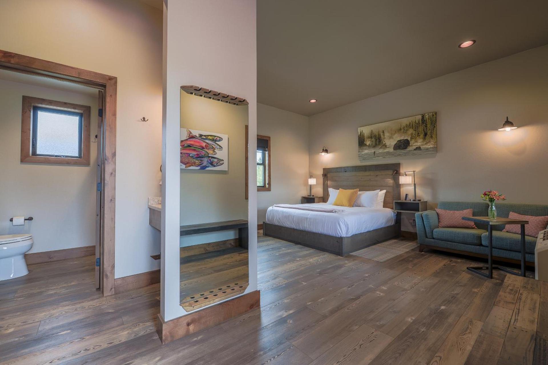 Golden Stone Inn photo 27