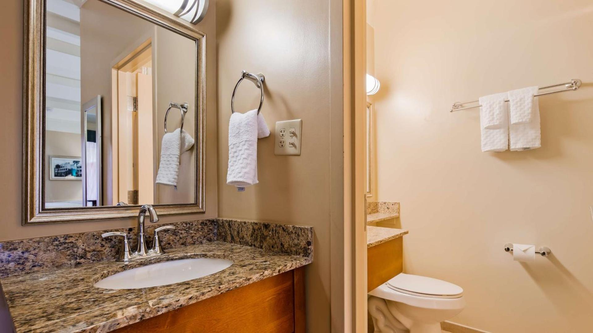 Best Western Charleston Inn photo 41