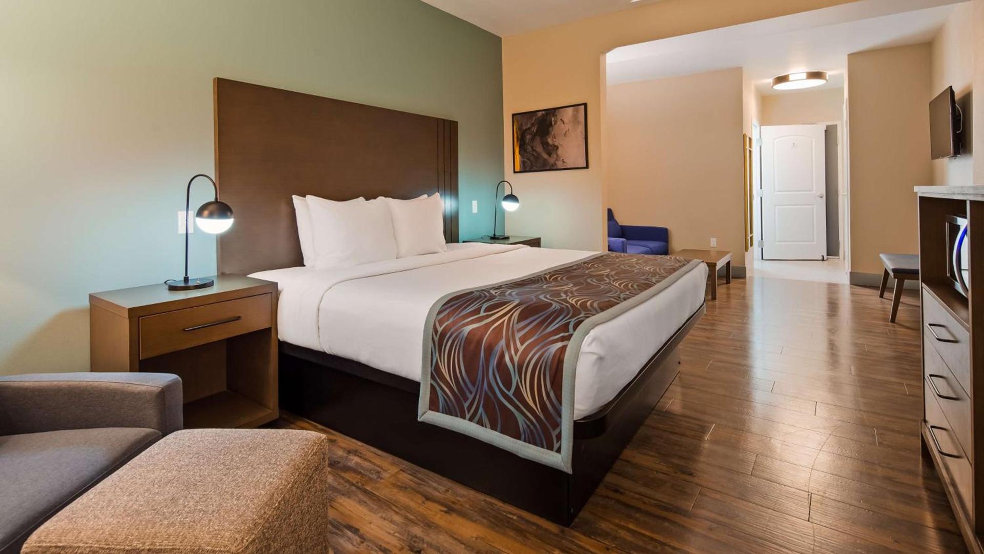 Best Western Plus New Barstow Inn & Suites photo 11