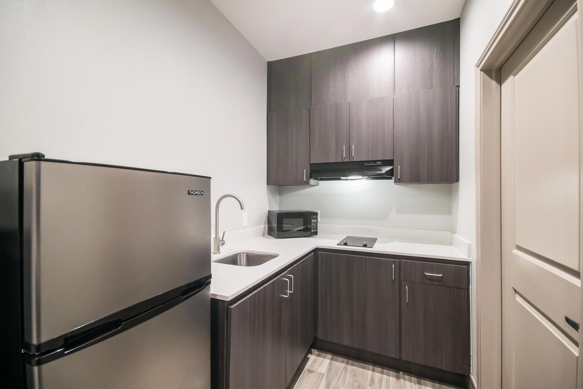 Americas Best Value Inn & Suites Northeast Houston Downtown I-610 photo 13