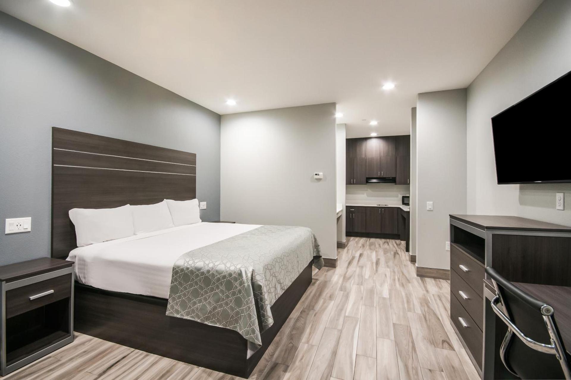 Americas Best Value Inn & Suites Northeast Houston Downtown I-610 photo 24