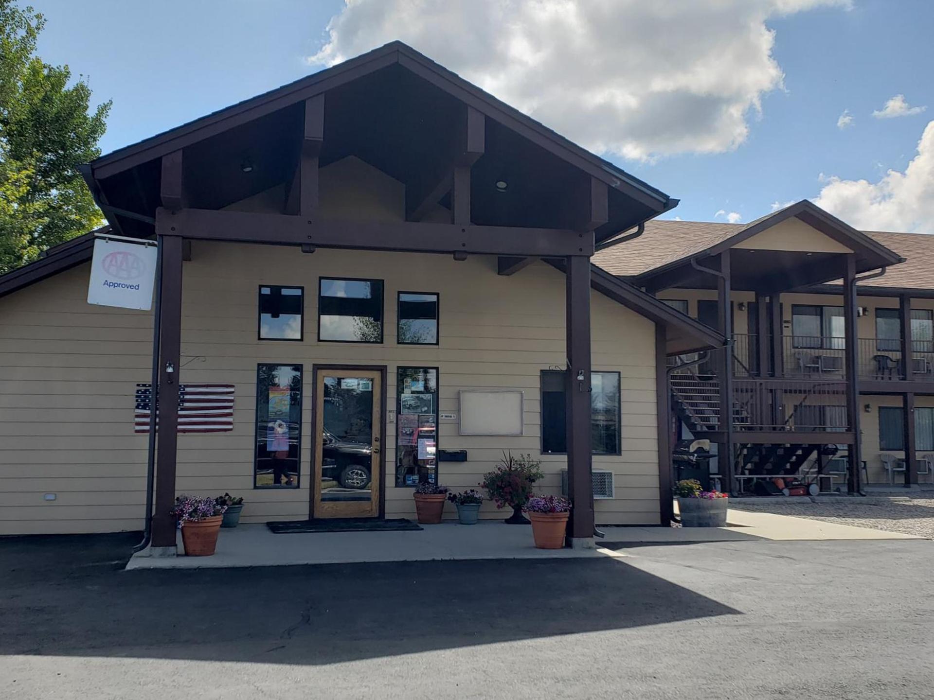 Red Bear Inn photo 13