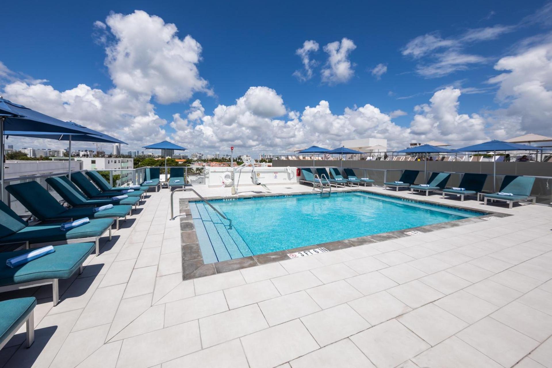 President Hotel Villa photo 24