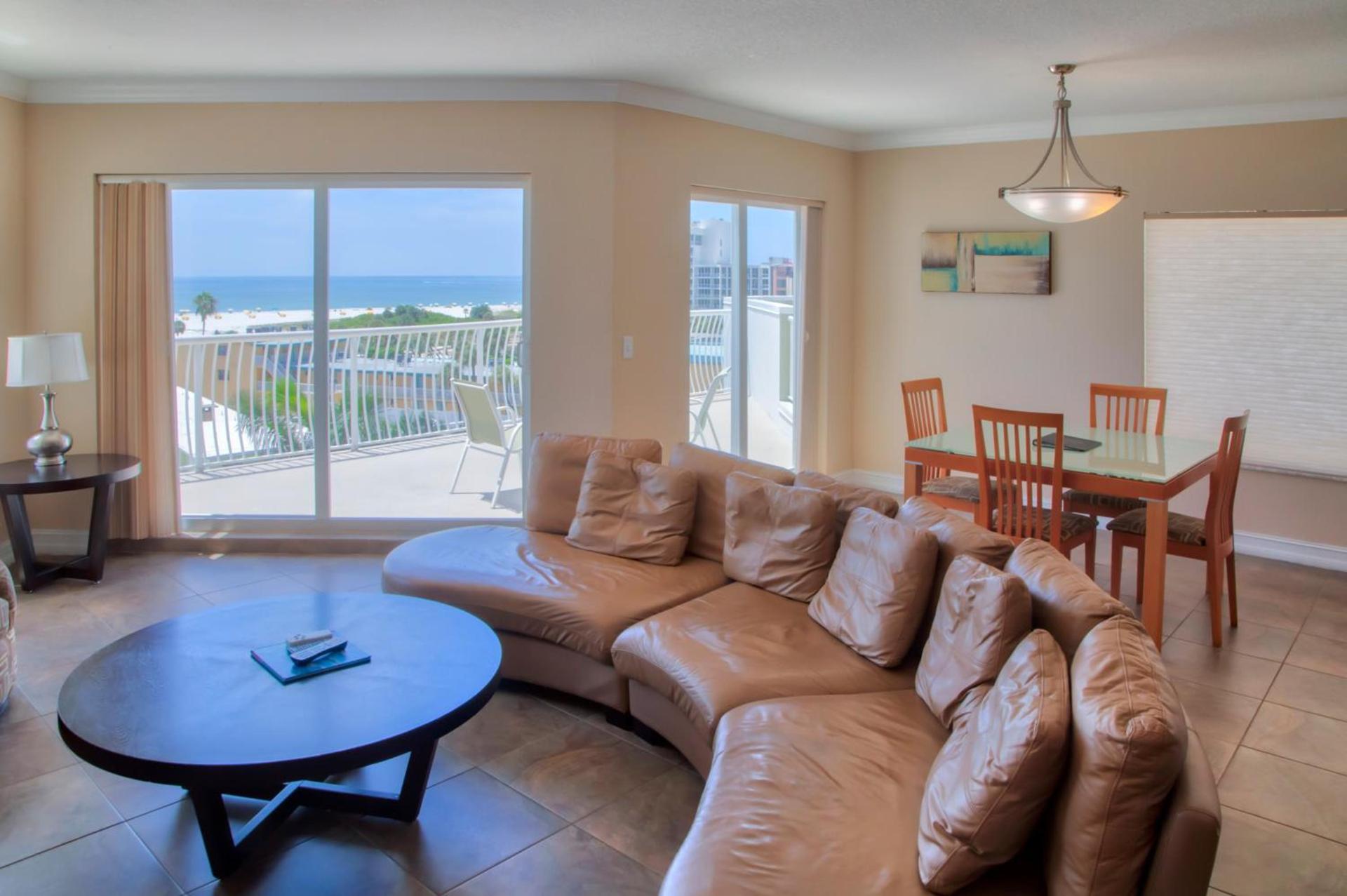 Crystal Palms Beach Resort photo 5