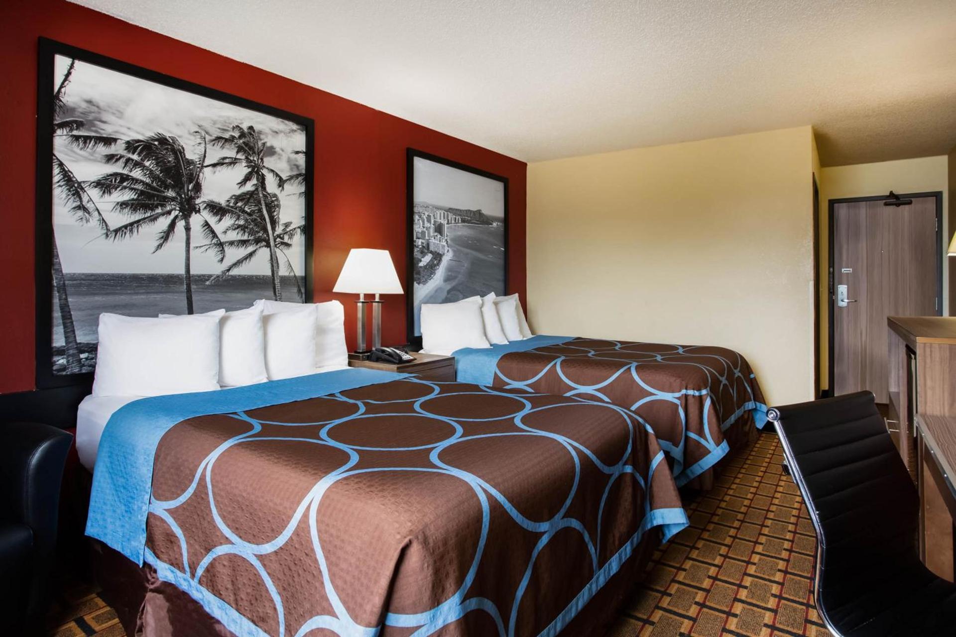 Super 8 by Wyndham Chester/Richmond Area photo 16