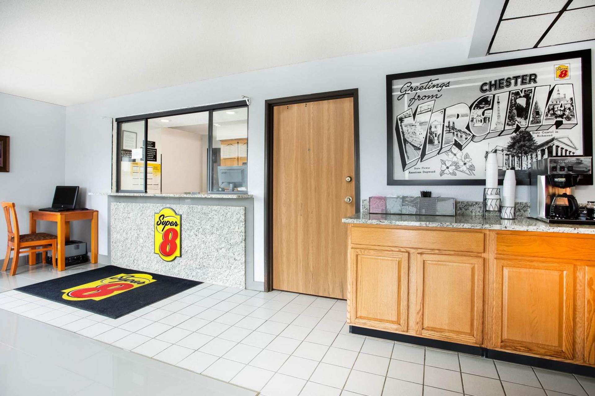 Super 8 by Wyndham Chester/Richmond Area photo 24