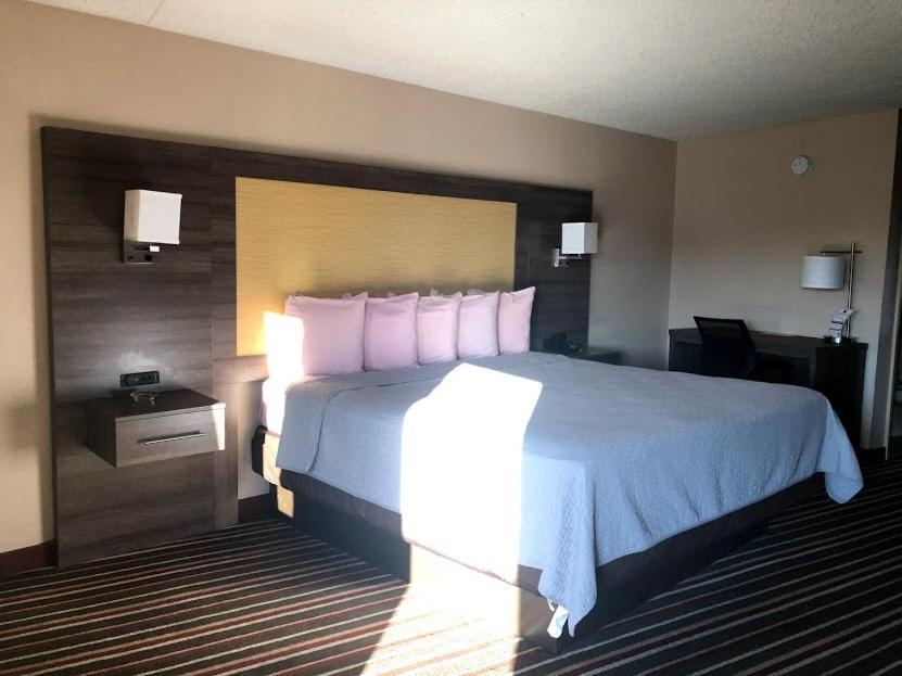 Legacy Inn - Gallatin photo 9