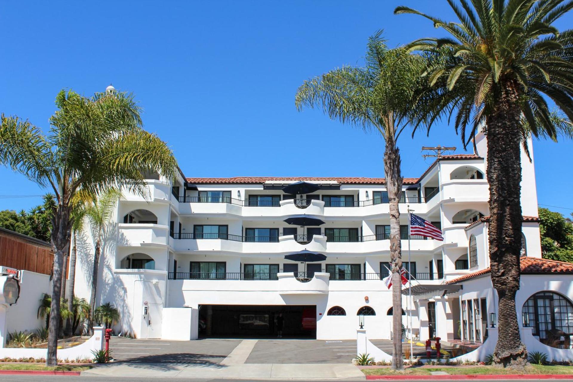 The Surfbreak Hotel photo 2