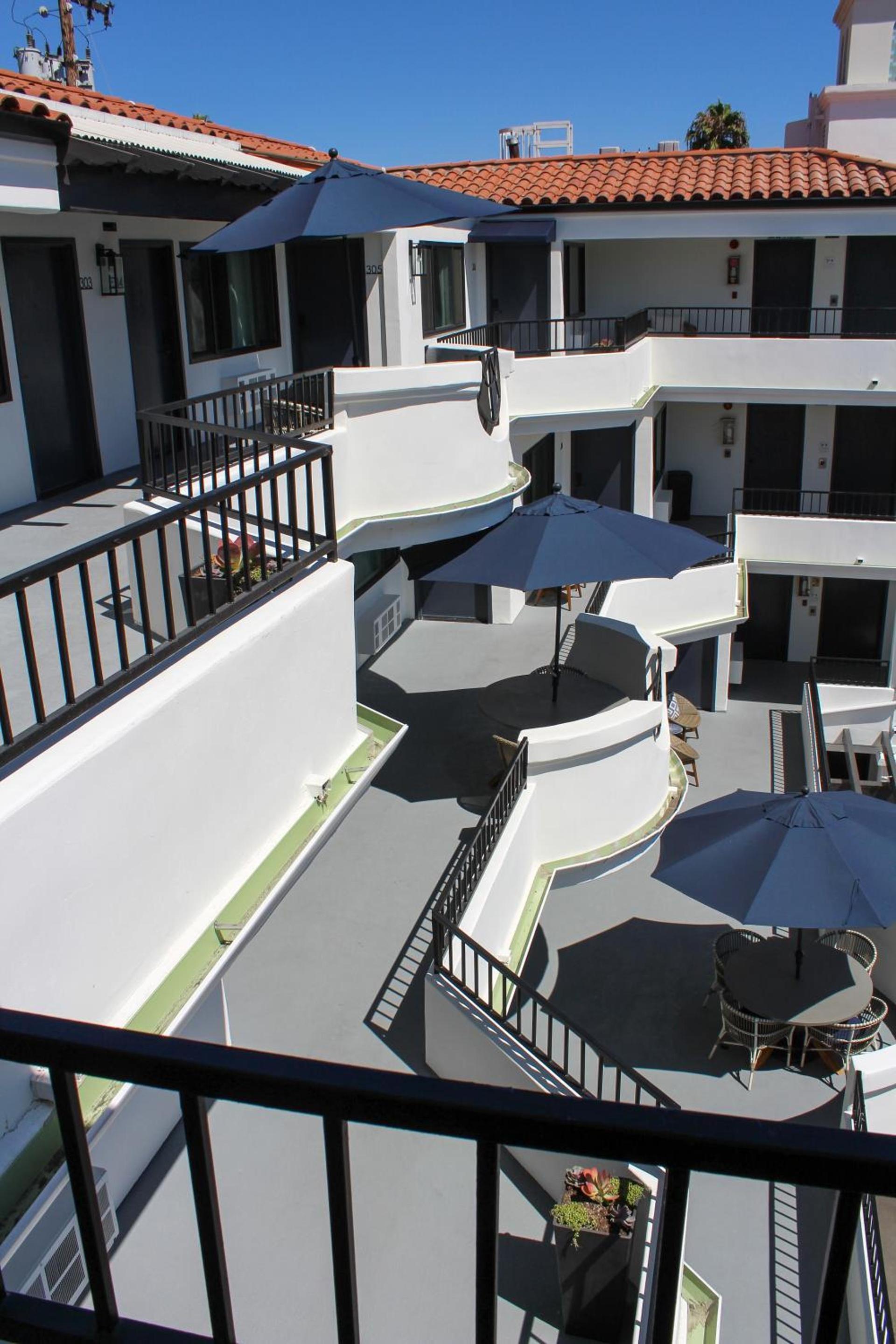 The Surfbreak Hotel photo 24