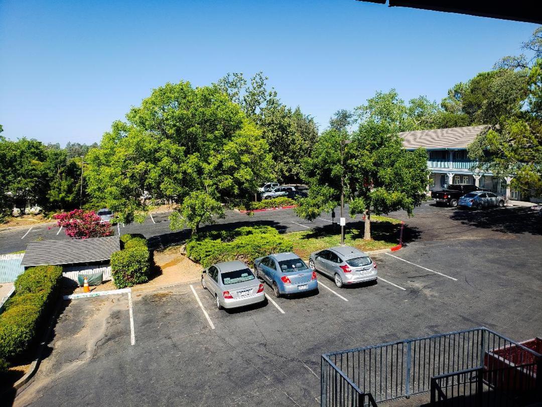 Super 8 by Wyndham Auburn photo 14