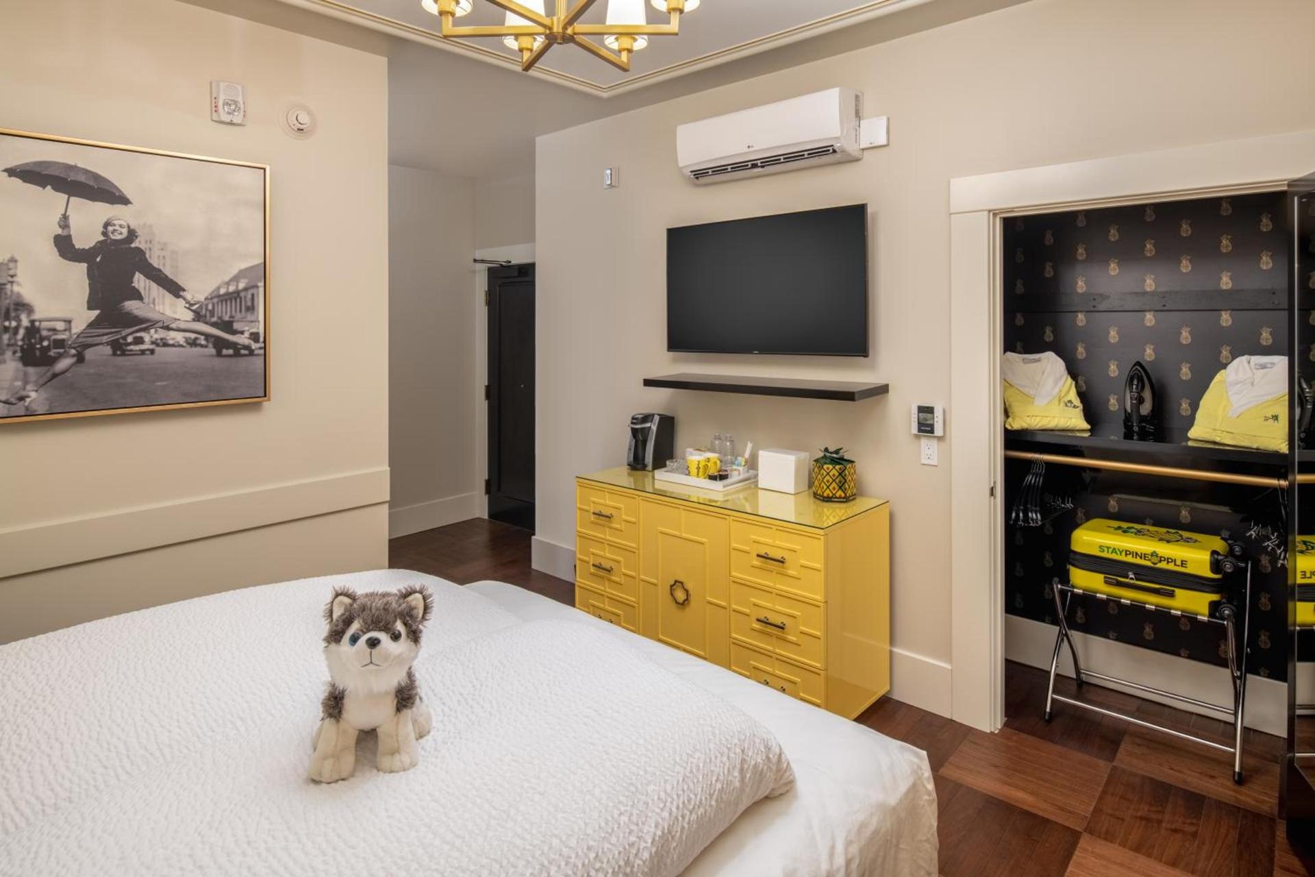 Staypineapple, An Elegant Hotel, Union Square photo 39