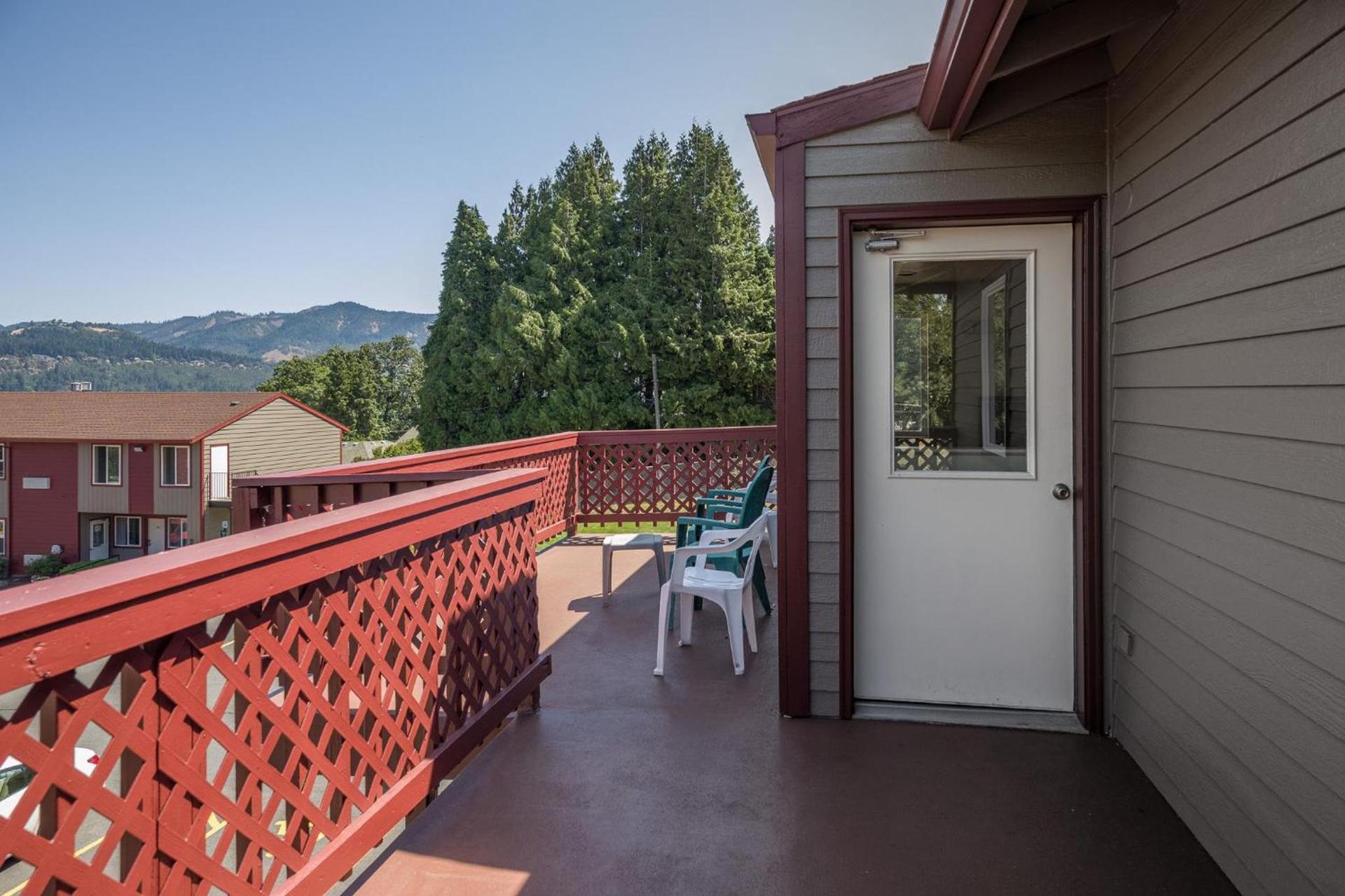 Riverview Lodge photo 6