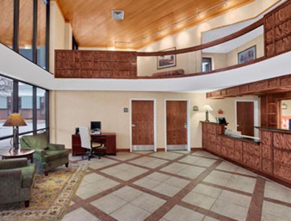Baymont by Wyndham Elkhart photo 8