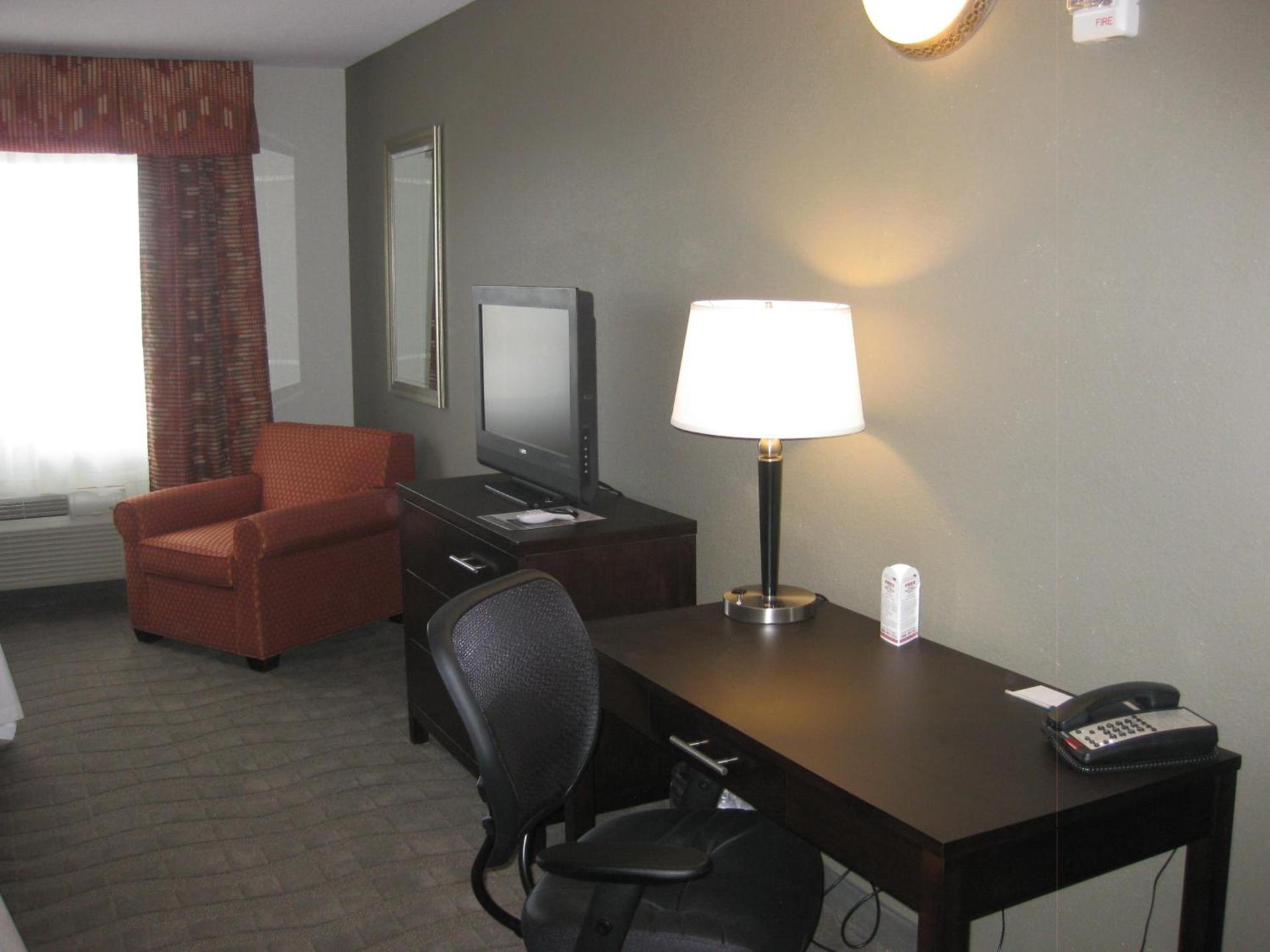 Country Inn & Suites by Radisson, Dearborn, MI photo 38
