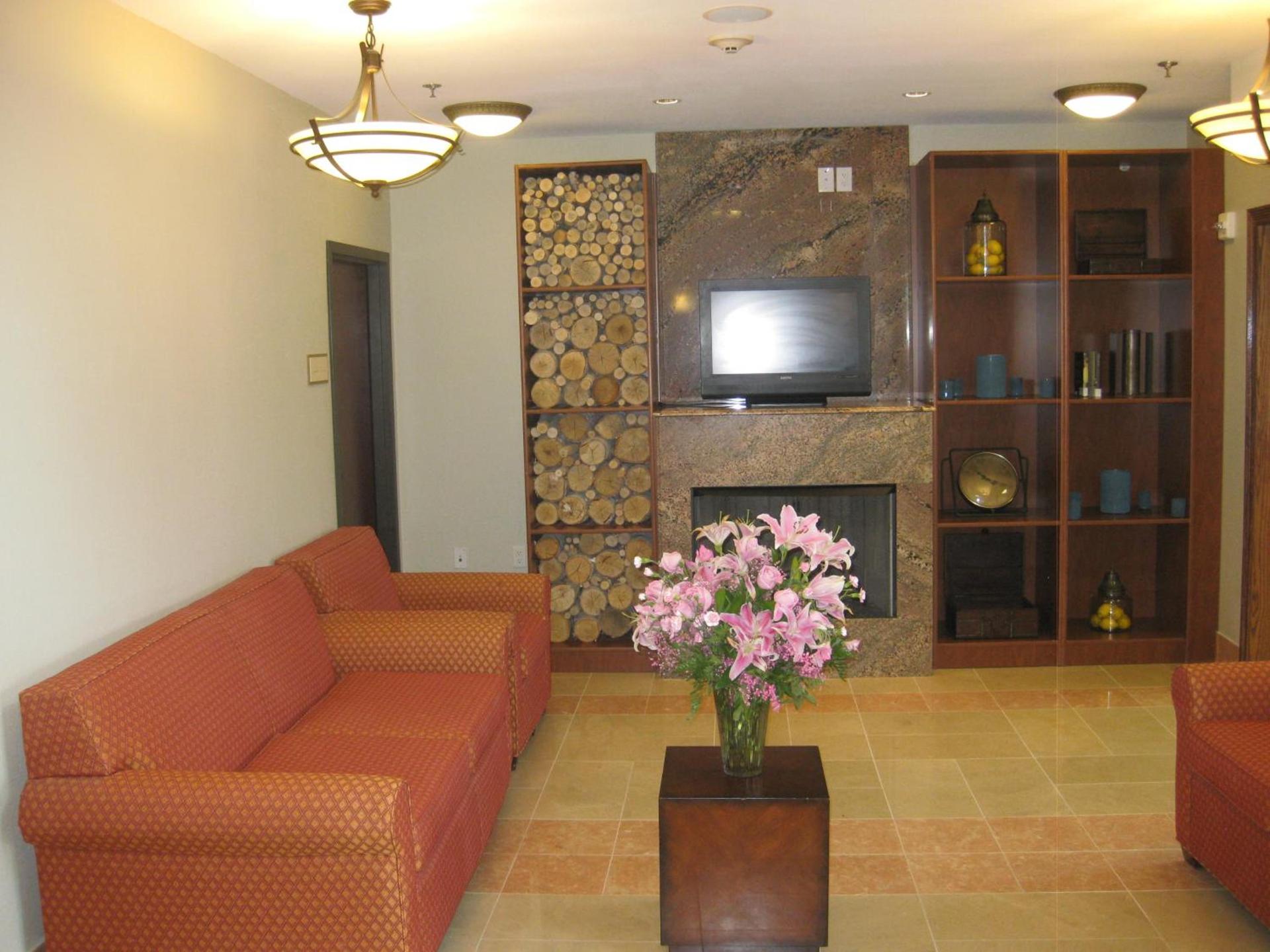 Country Inn & Suites by Radisson, Dearborn, MI photo 41