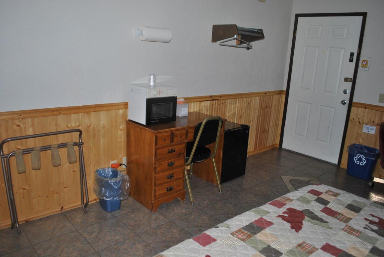 Aspen Inn photo 52