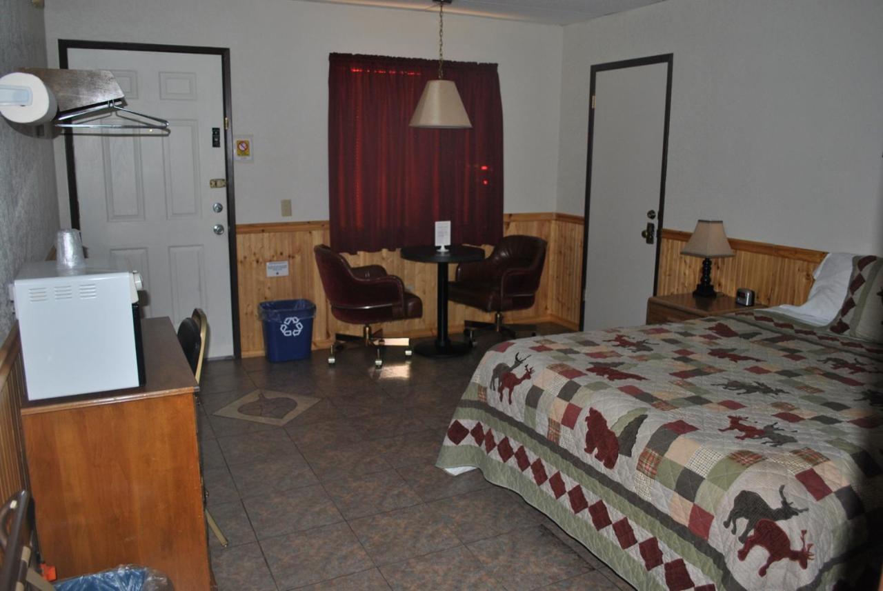 Aspen Inn photo 53