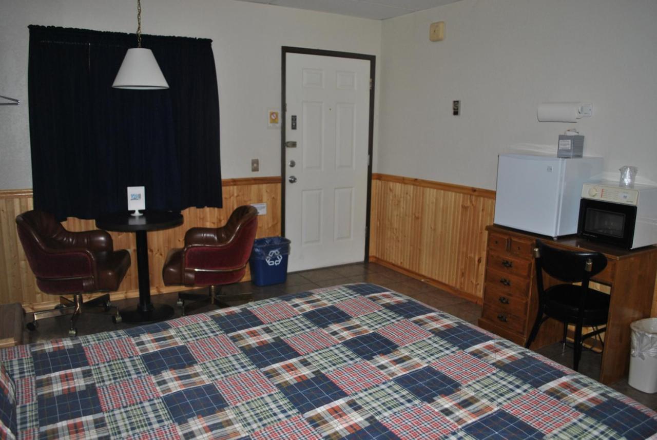 Aspen Inn photo 62