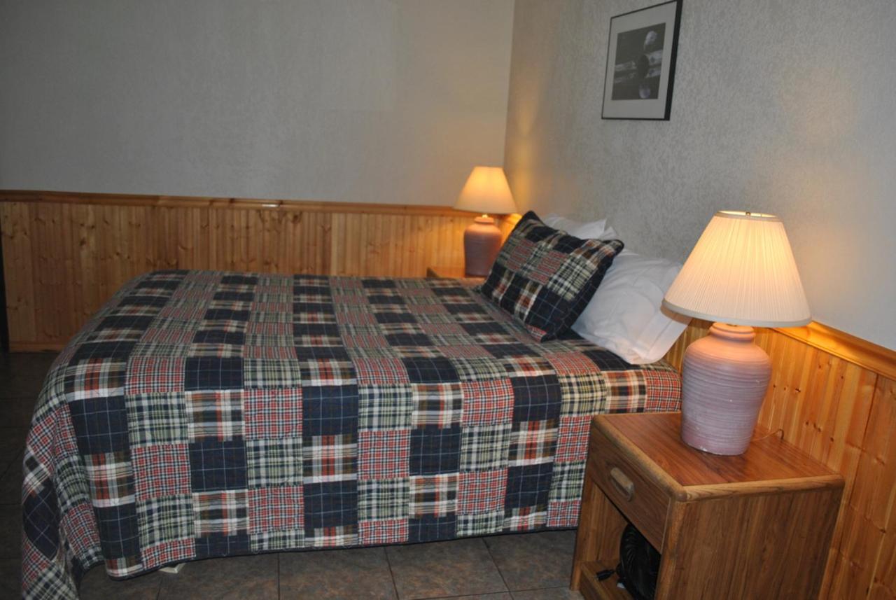 Aspen Inn photo 63