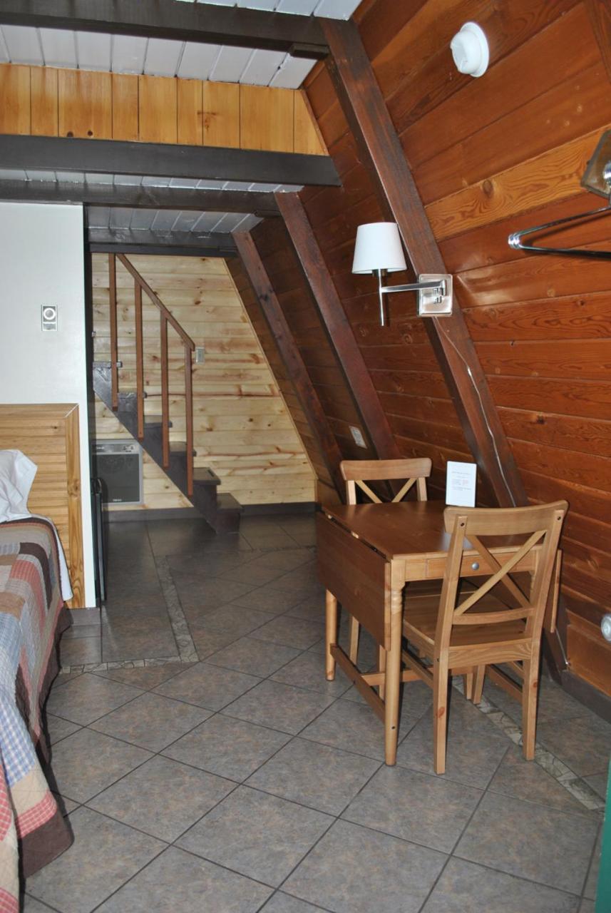 Aspen Inn photo 93