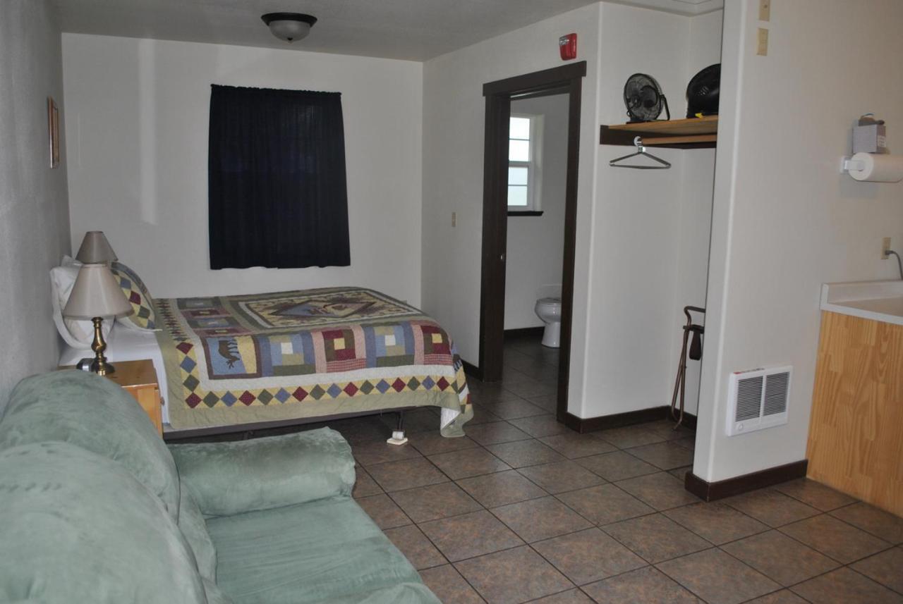Aspen Inn photo 75