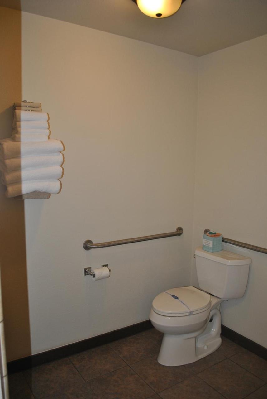Aspen Inn photo 76
