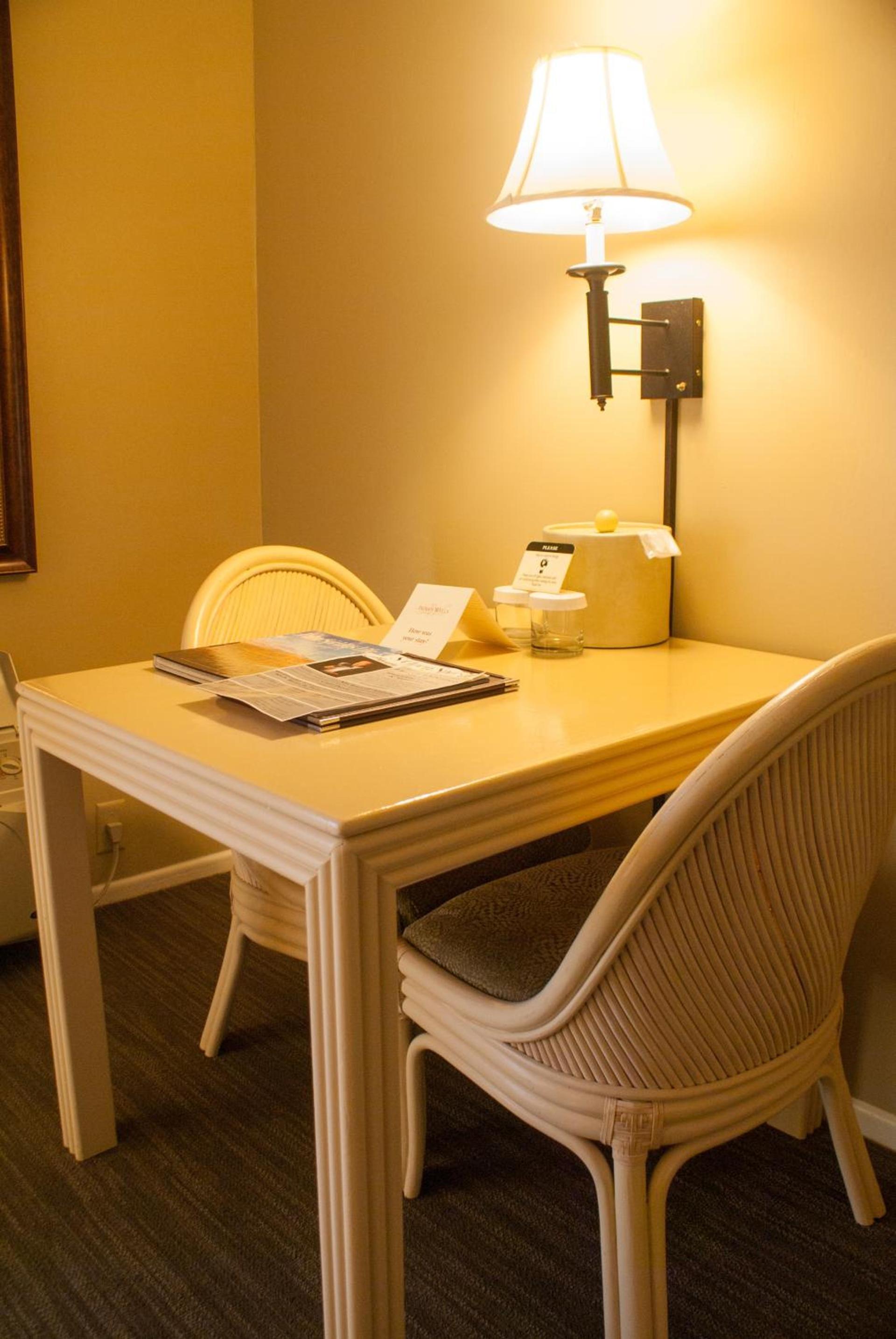 Indian Wells Resort Hotel photo 16