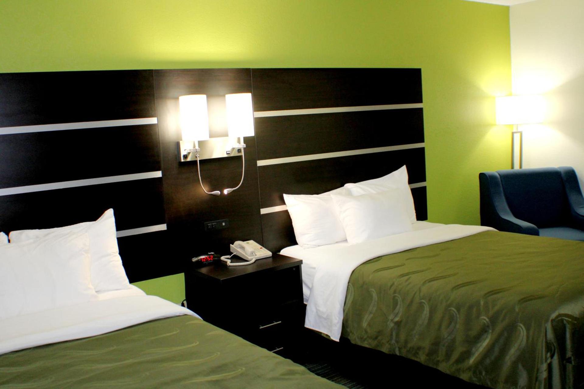Quality Inn & Suites Bedford West photo 37