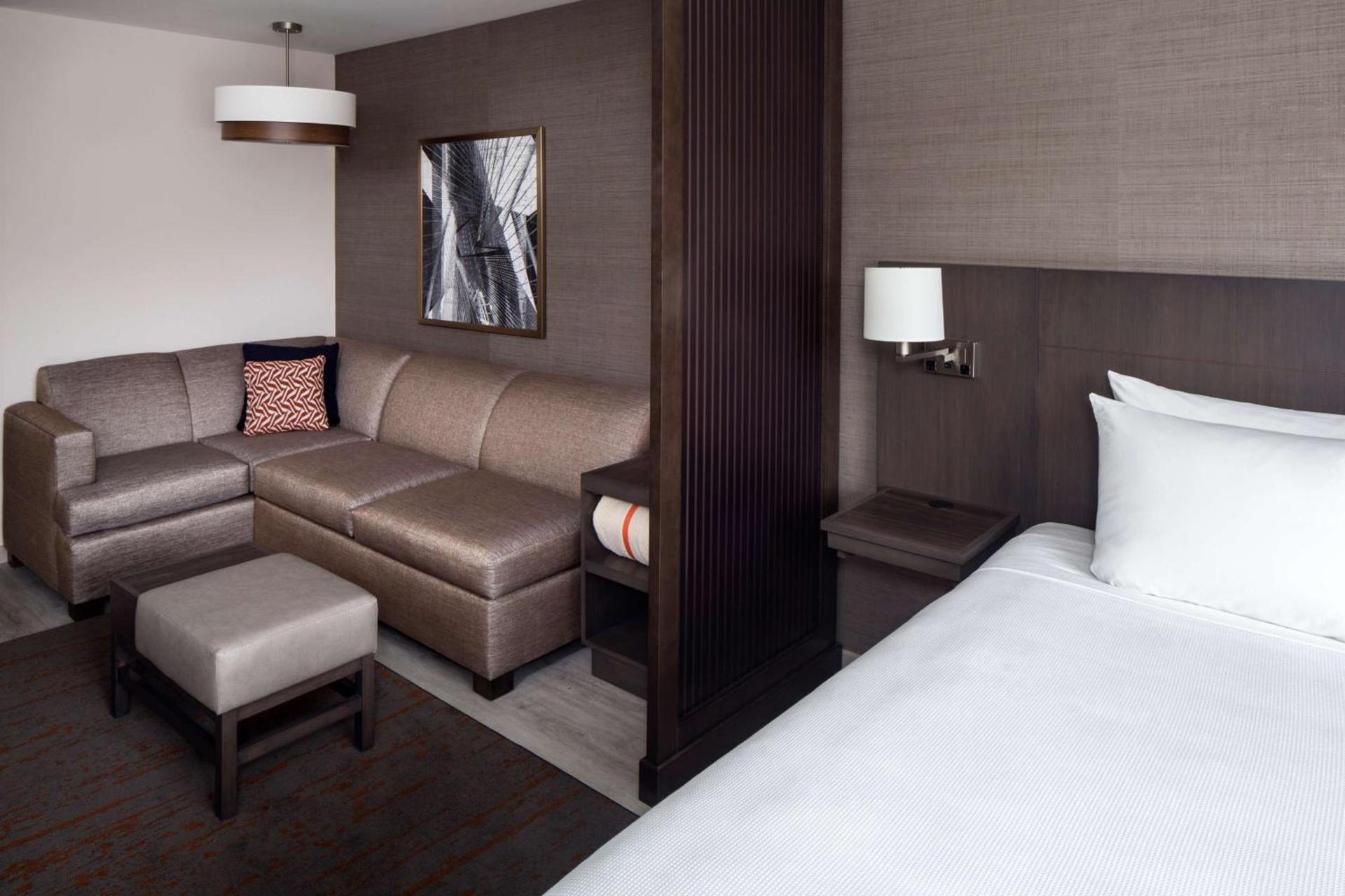 Hyatt Place Poughkeepsie - Hudson Valley photo 19