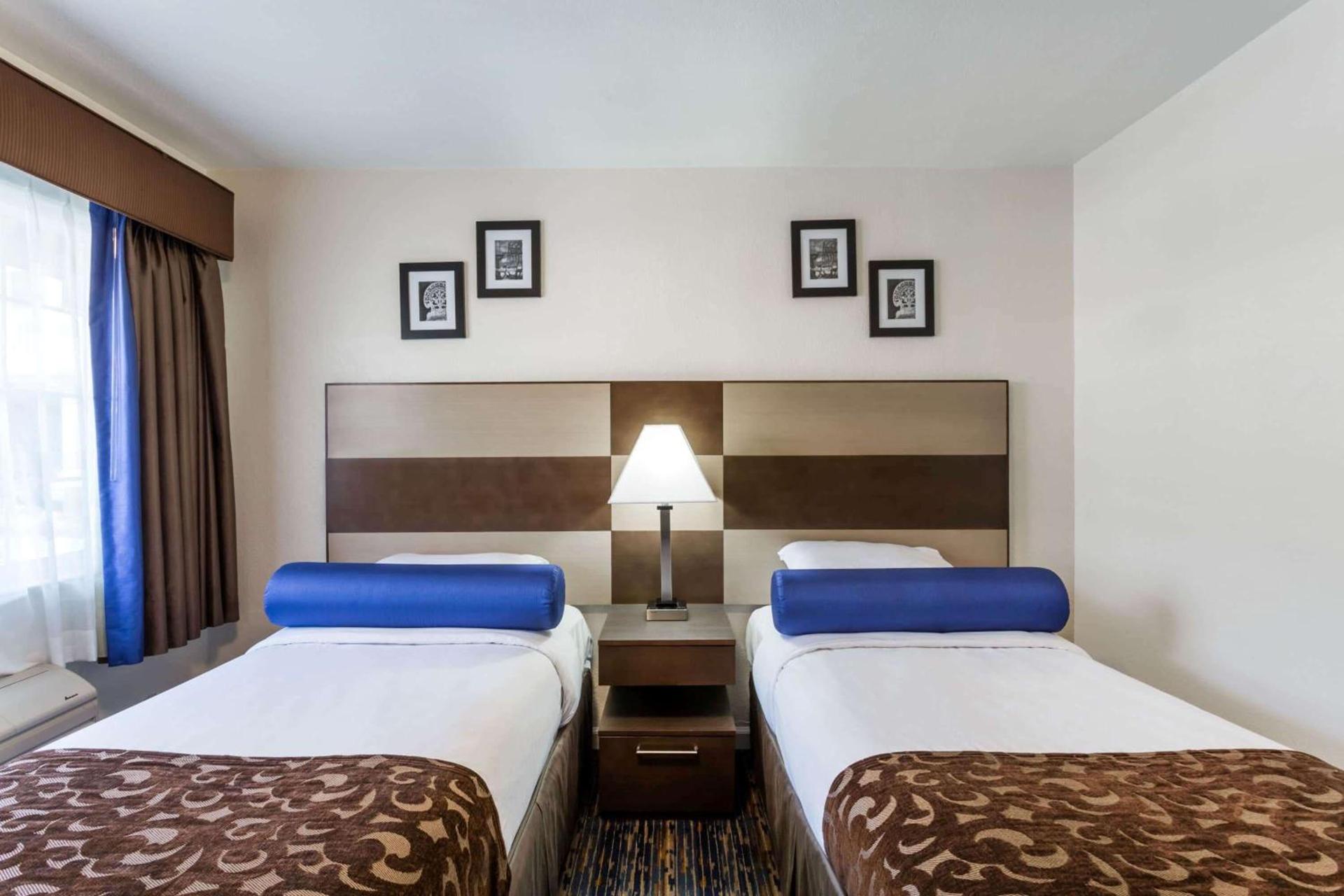 Howard Johnson By Wyndham Berkeley photo 18