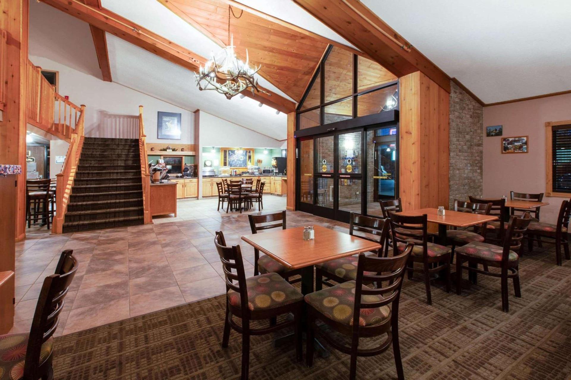 AmericInn by Wyndham Iron River photo 49
