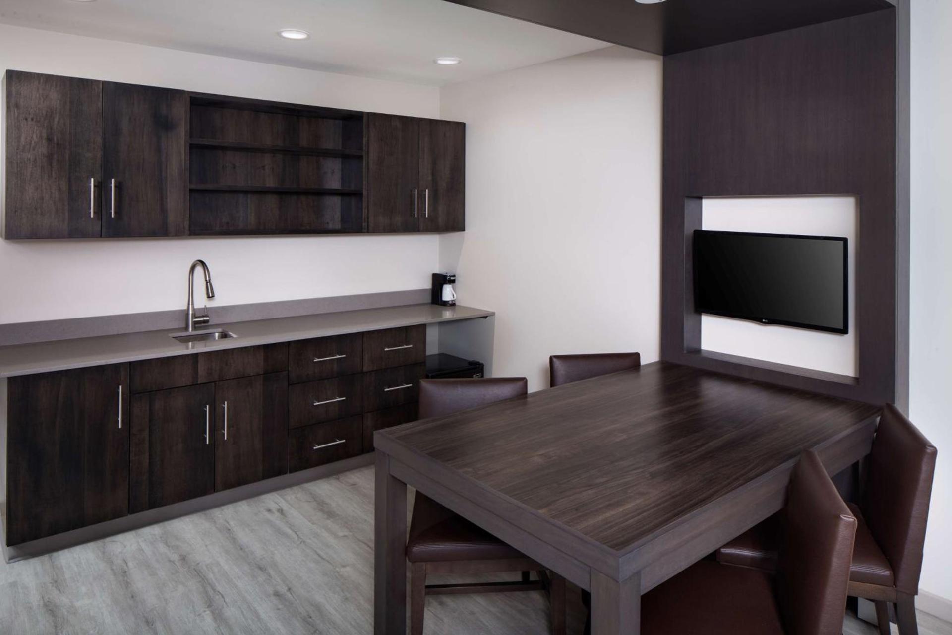 Hyatt Place Poughkeepsie - Hudson Valley photo 12