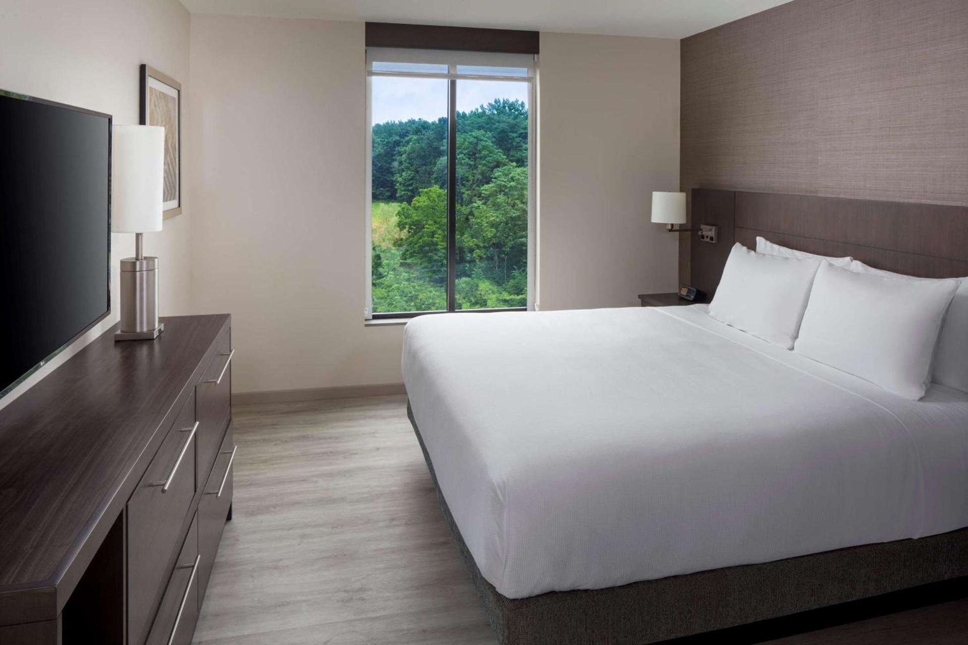 Hyatt Place Poughkeepsie - Hudson Valley photo 9
